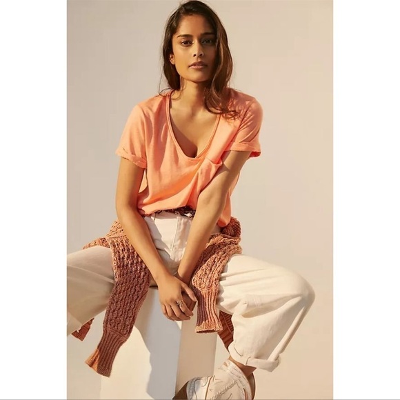 ANTHROPOLOGIE Classic V-Neck Tee - Picture 1 of 4